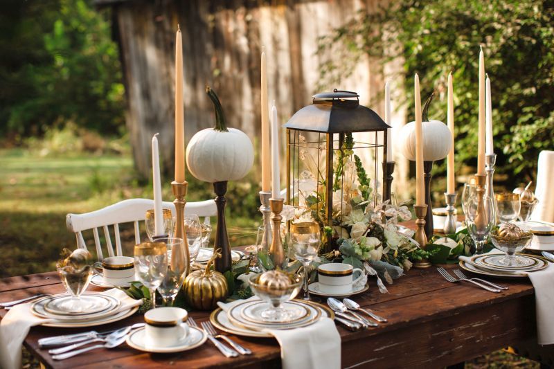 Metallic Fall Tablescape DIY - www.theperfectpalette.com - Custom Love Gifts & The Bride Link, Photography by JoPhoto