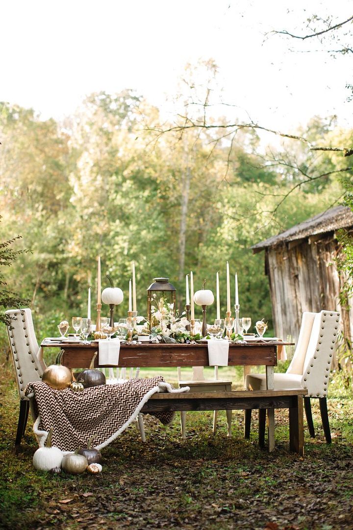 Metallic Fall Tablescape DIY - www.theperfectpalette.com - Custom Love Gifts & The Bride Link, Photography by JoPhoto