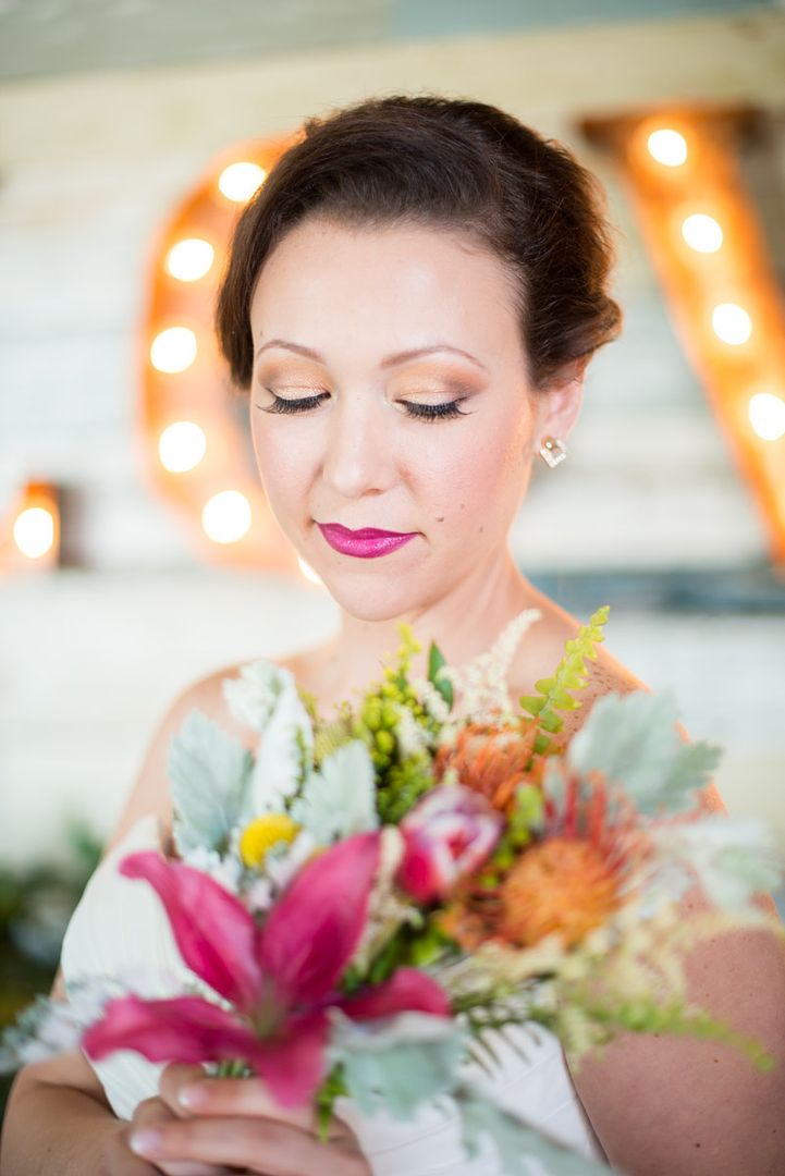 Styled Shoot: Glittery Gold + Pretty Pops of Color - www.theperfectpalette.com - Styled by Each & Every Detail, Cottonwood Road Photography