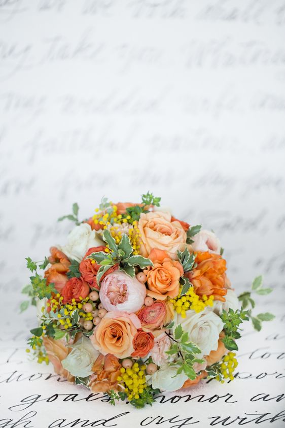 Modern + Preppy Wedding with Navy Blue and Tangerine - www.theperfectpalette.com - Color Ideas for Weddings +Parties