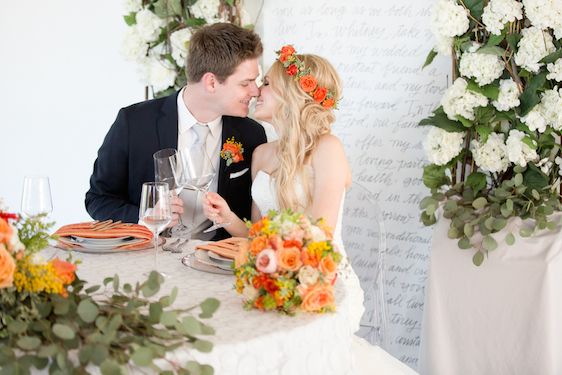 Modern + Preppy Wedding with Navy Blue and Tangerine - www.theperfectpalette.com - Color Ideas for Weddings +Parties