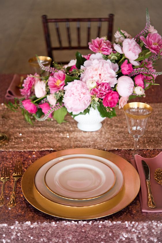 Sex and the City Inspired Bridal Luncheon - www.theperfectpalette.com - Elizabeth Nord Photography, Elizabeth Greve Photography, Petals N' Bloom