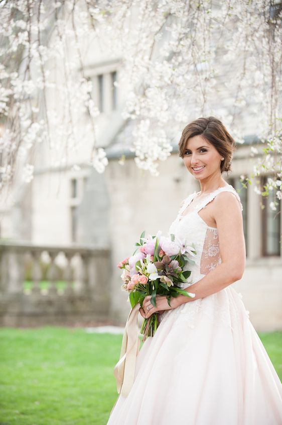 English Manor Styled Wedding in Pennsylvania - www.theperfectpalette.com - Jenni Grace Photography, florals by The Farmer's Daughter, Devoted to You Events, BBG Couture gowns