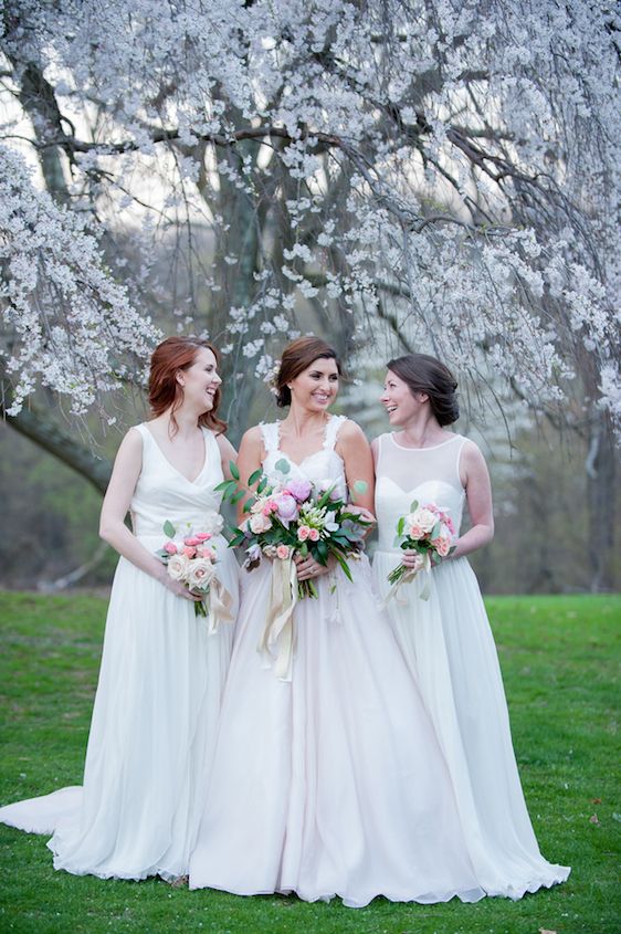 English Manor Styled Wedding in Pennsylvania - www.theperfectpalette.com - Jenni Grace Photography, florals by The Farmer's Daughter, Devoted to You Events, BBG Couture gowns