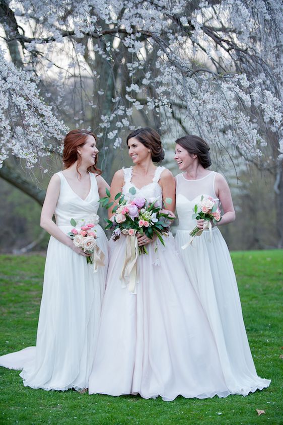 English Manor Styled Wedding in Pennsylvania - www.theperfectpalette.com - Jenni Grace Photography, florals by The Farmer's Daughter, Devoted to You Events, BBG Couture gowns