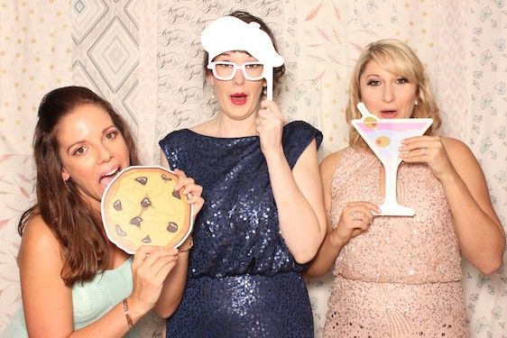 Aisle Society Debut Sponsored by Minted