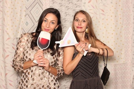 Aisle Society Debut Sponsored by Minted
