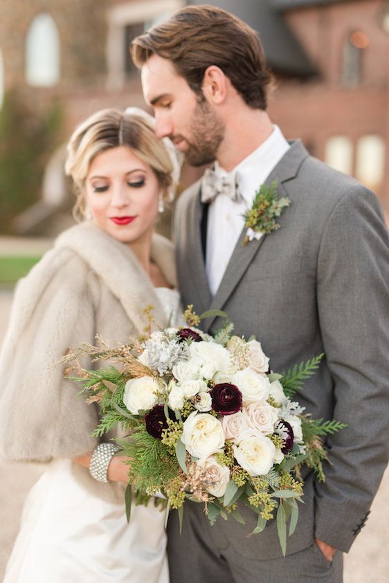  1920s Inspired Green and Gold Wedding Inspiration