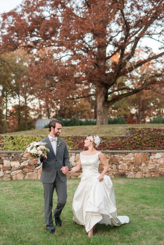  1920s Inspired Green and Gold Wedding Inspiration