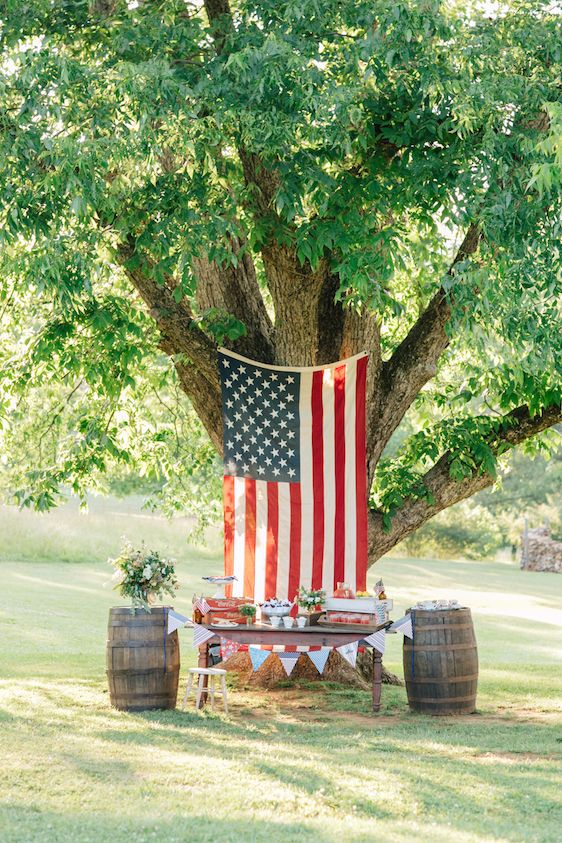  A 4th of July Picnic with Purpose, Shauna Veasey Photography, Concept by Conscious American, Design & Styling by J.Elliot Style, Wildcraft Flowers
