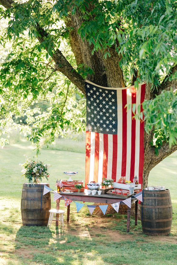  A 4th of July Picnic with Purpose, Shauna Veasey Photography, Concept by Conscious American, Design & Styling by J.Elliot Style, Wildcraft Flowers