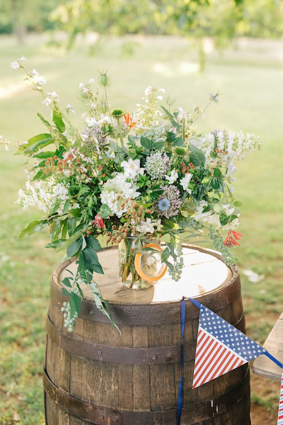  A 4th of July Picnic with Purpose, Shauna Veasey Photography, Concept by Conscious American, Design & Styling by J.Elliot Style, Wildcraft Flowers