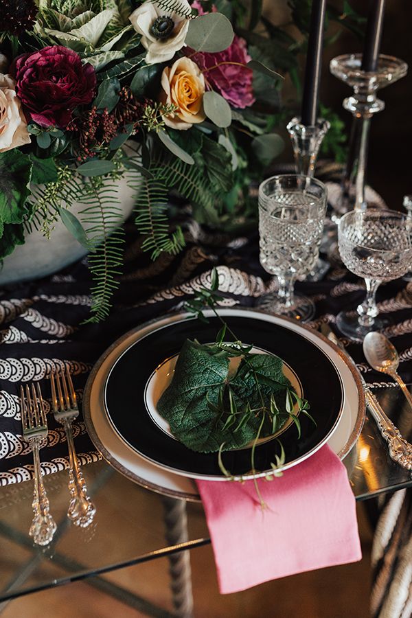 Fall in Love with the Florals and Design in This Bold Wedding Inspiration