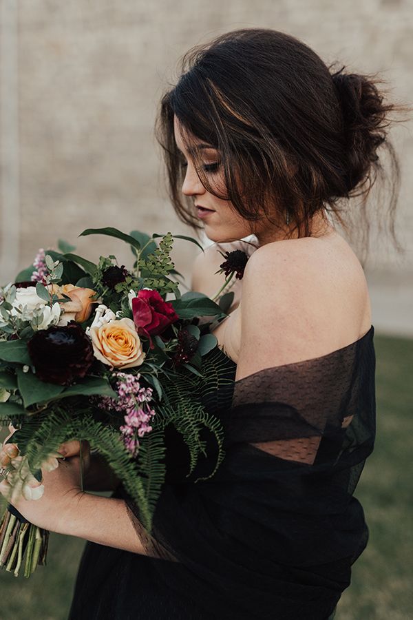 Fall in Love with the Florals and Design in This Bold Wedding Inspiration