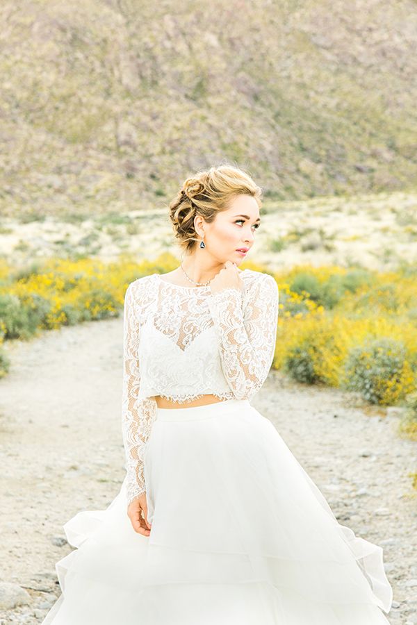 Neon-Popping Wedding Inspiration in Palm Springs