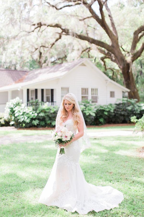  Kelly and Kevin's Plantation Wedding with a Neutral Palette