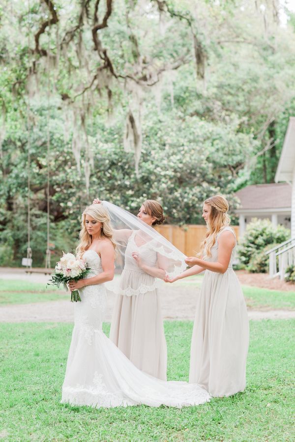  Kelly and Kevin's Plantation Wedding with a Neutral Palette