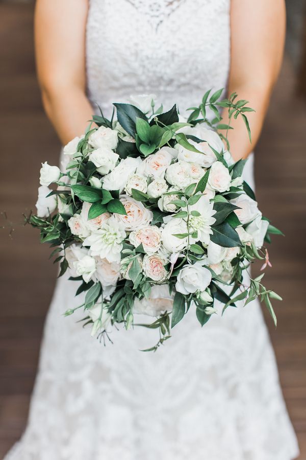  Katie and Mike's Antique Store Wedding with Urban Vibes