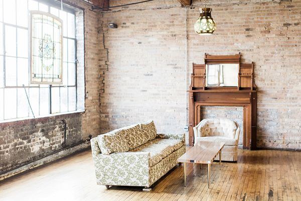  Katie and Mike's Antique Store Wedding with Urban Vibes