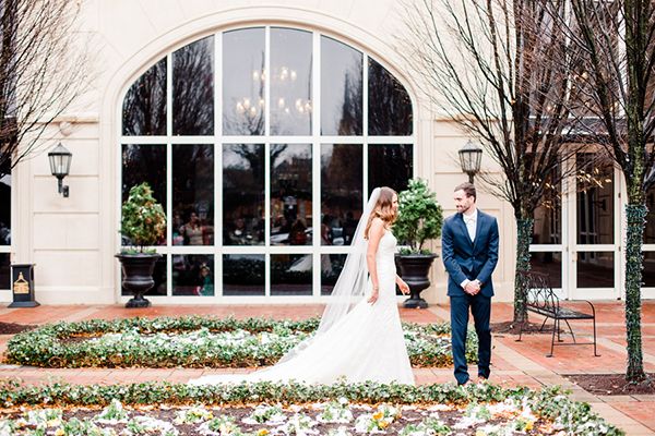  Walking in a Winter Wedding Wonderland in Virginia