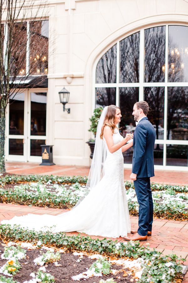  Walking in a Winter Wedding Wonderland in Virginia