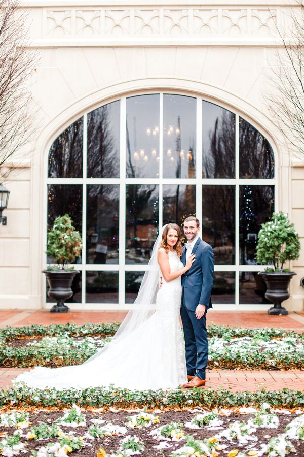  Walking in a Winter Wedding Wonderland in Virginia