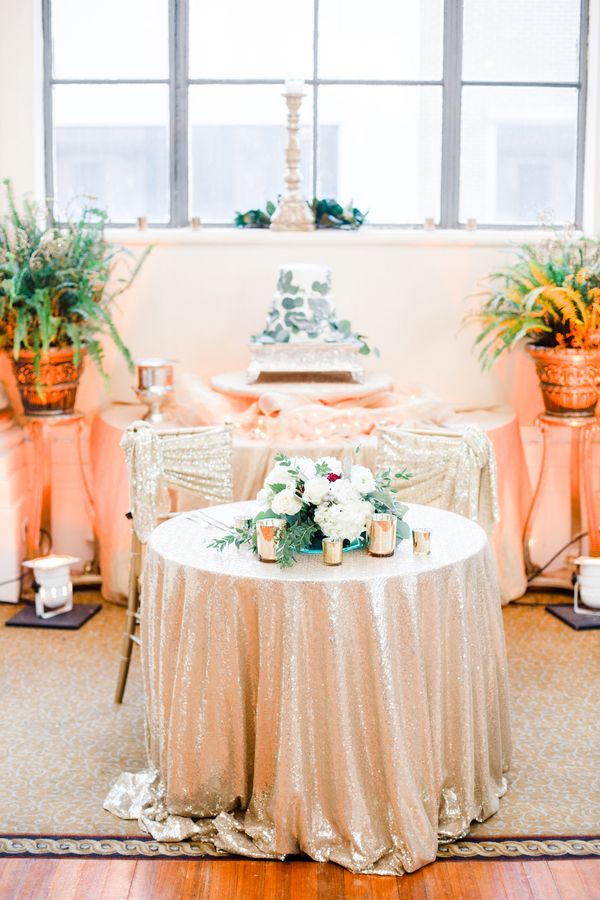  Walking in a Winter Wedding Wonderland in Virginia