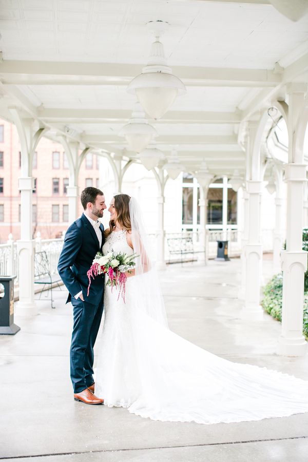  Walking in a Winter Wedding Wonderland in Virginia