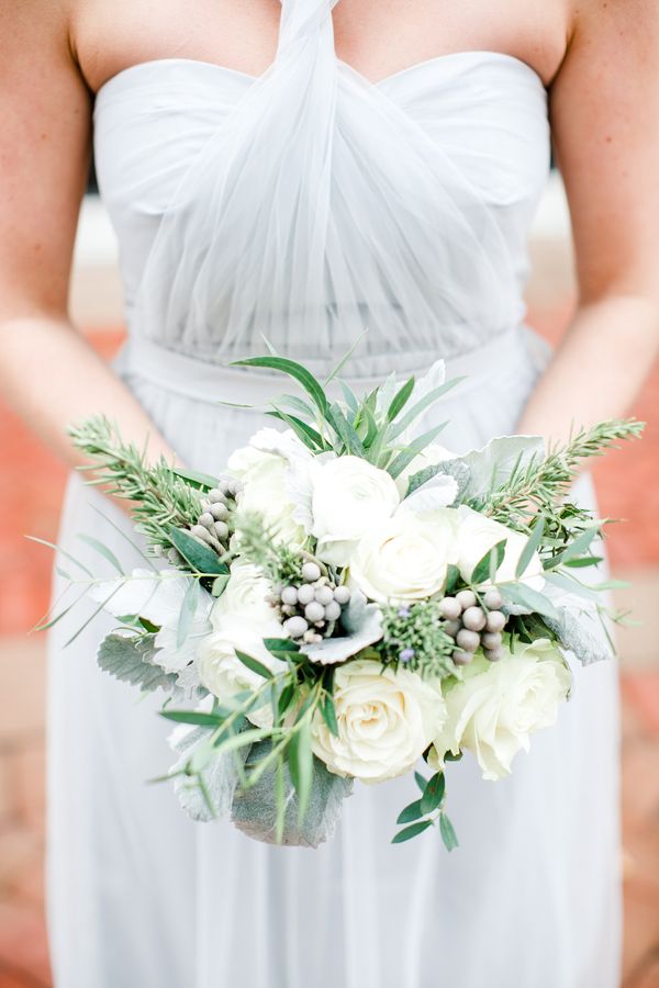 Walking in a Winter Wedding Wonderland in Virginia