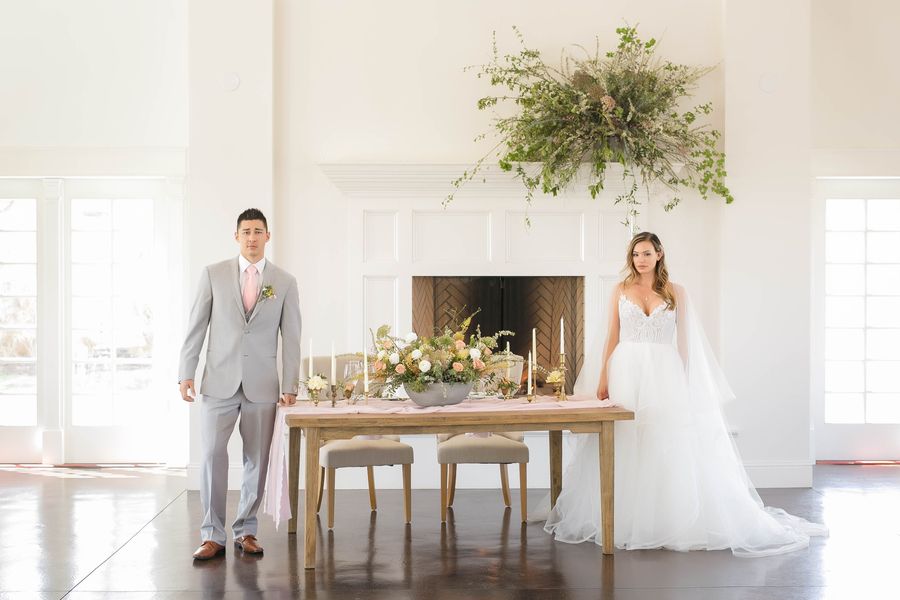  Romance and Pretty Pastels in This Colorado Wedding Inspiration