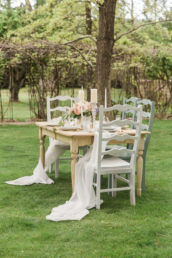  Dusty Blue French Country Wedding Inspo