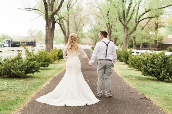  Dusty Blue French Country Wedding Inspo