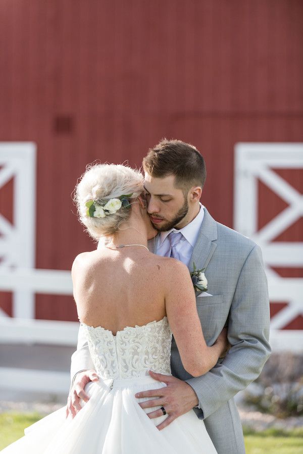  Elegant and Whimsical Barn Wedding in Colorado