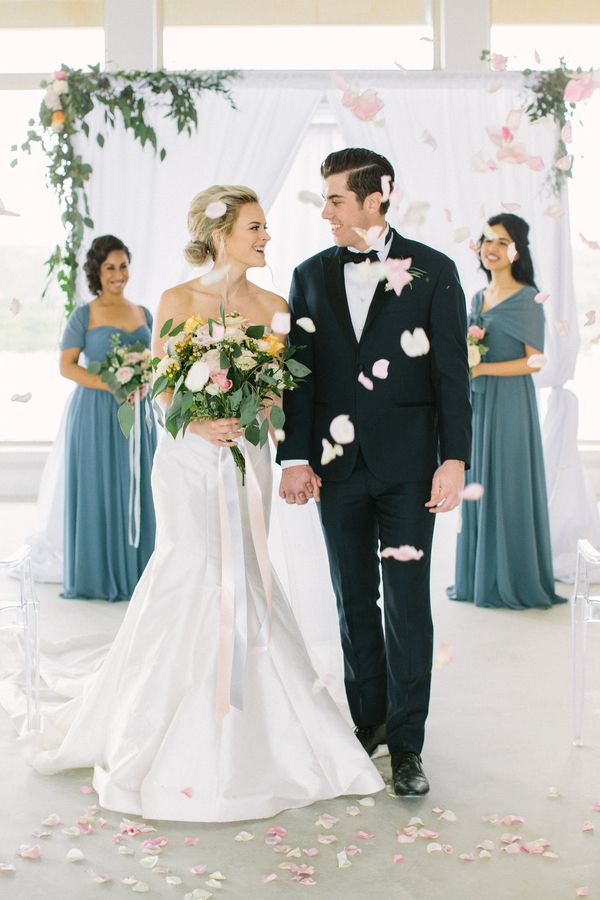 Modern Romantic Wedding Inspo Dressed in Sweet Blues