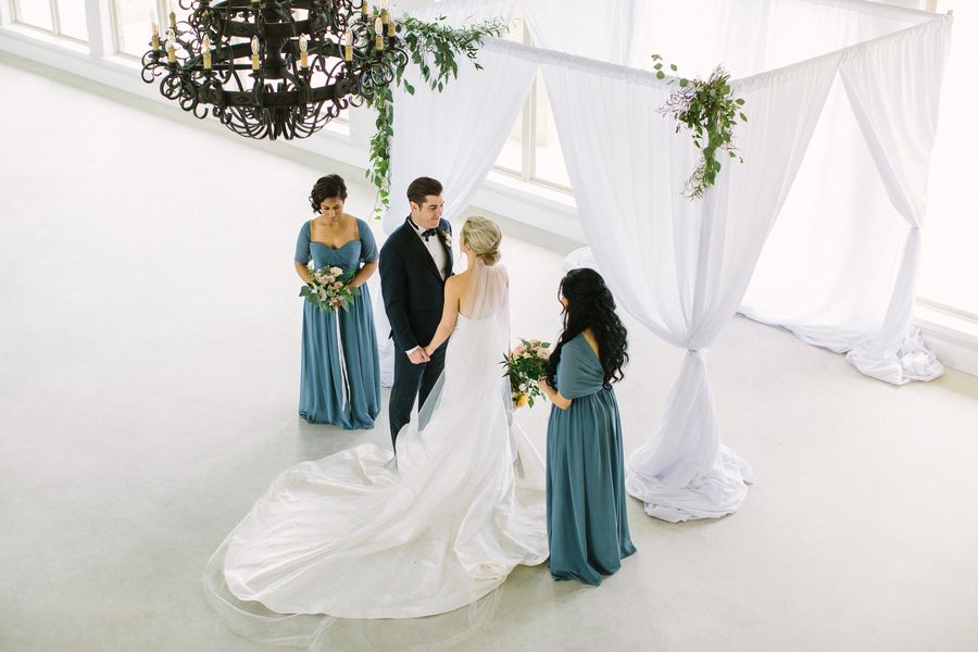 Modern Romantic Wedding Inspo Dressed in Sweet Blues