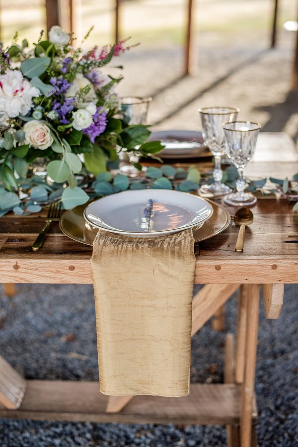 A Rural Irish-Style Wedding with Emerald and Gold