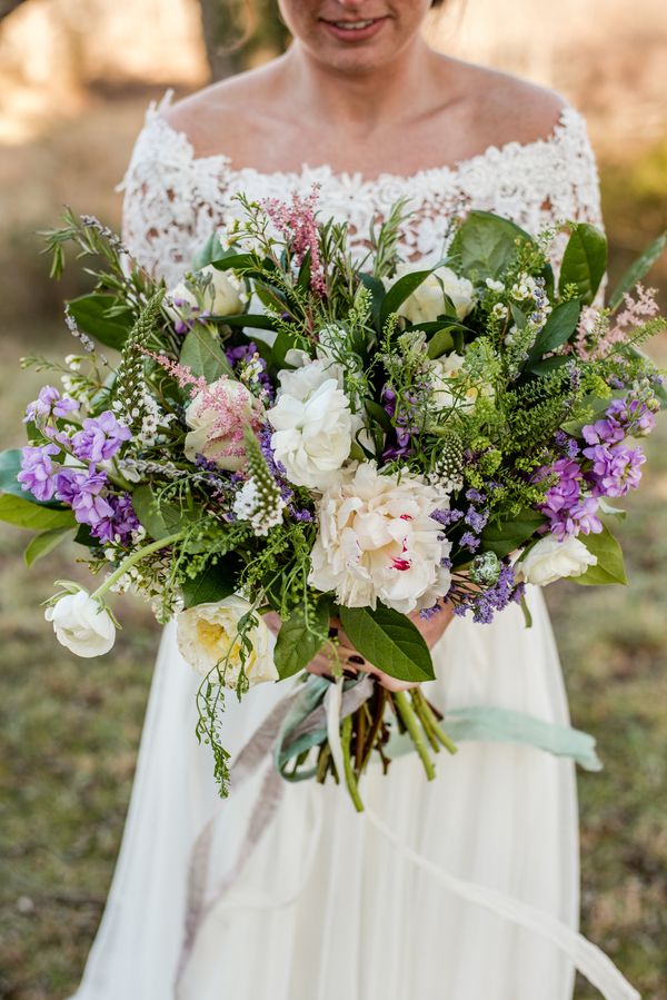 A Rural Irish-Style Wedding with Emerald and Gold