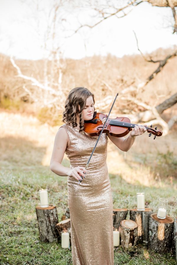 A Rural Irish-Style Wedding with Emerald and Gold