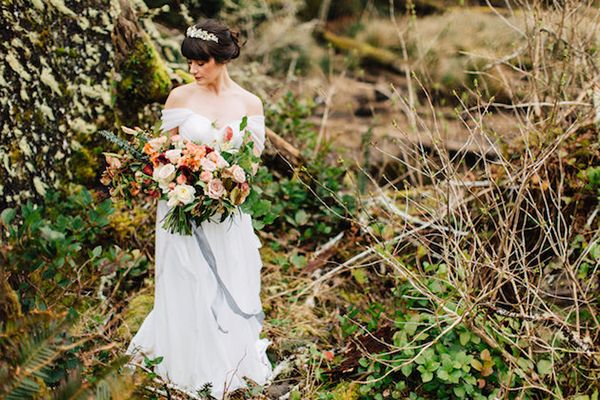 Ethereal Bridal Session Inspo in the Forest