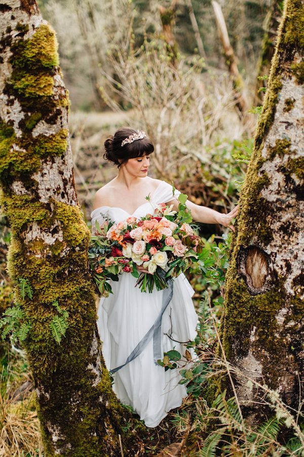 Ethereal Bridal Session Inspo in the Forest