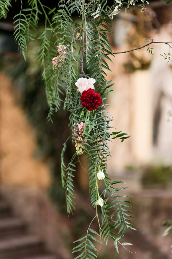 Dreamy Reds and Spanish Romance Wedding Inspiration