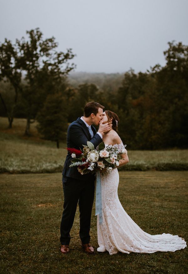  A North Georgia Wedding with Proteas and Plenty of Venezuelan Flair