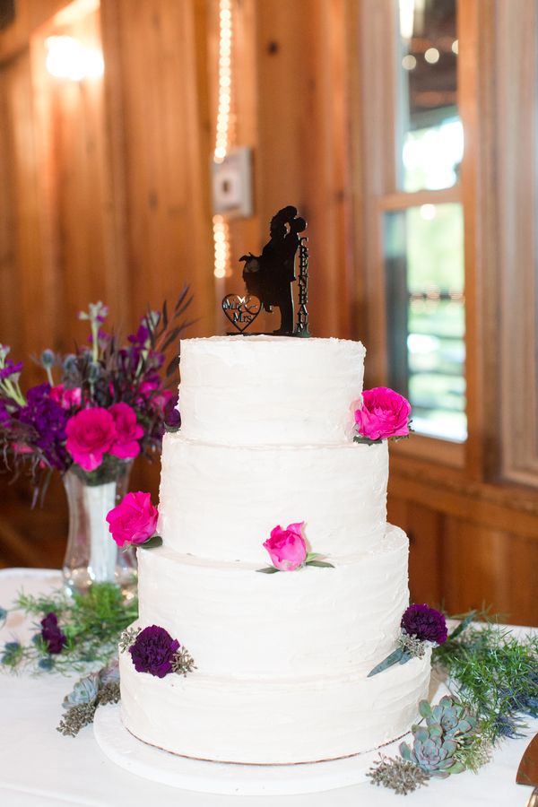 A Vibrant Fuchsia and Purple Pennsylvania Wedding