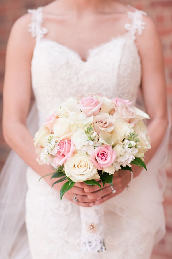  College Sweethearts Get Married in a Garden-Style Wedding