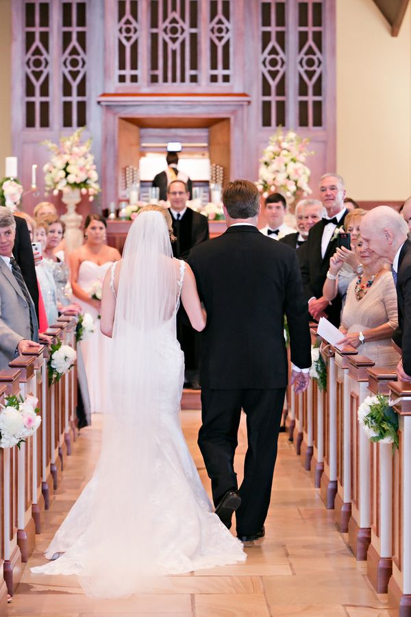  College Sweethearts Get Married in a Garden-Style Wedding