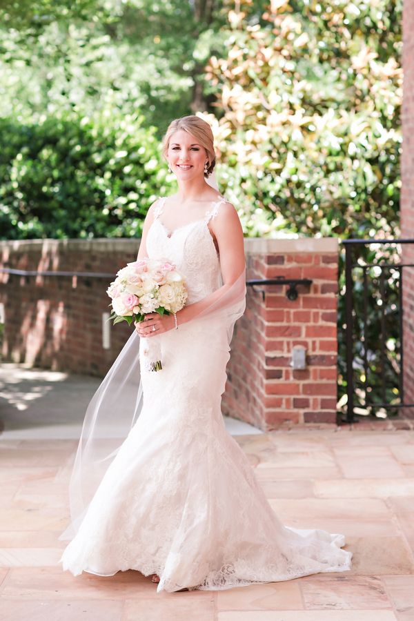  College Sweethearts Get Married in a Garden-Style Wedding