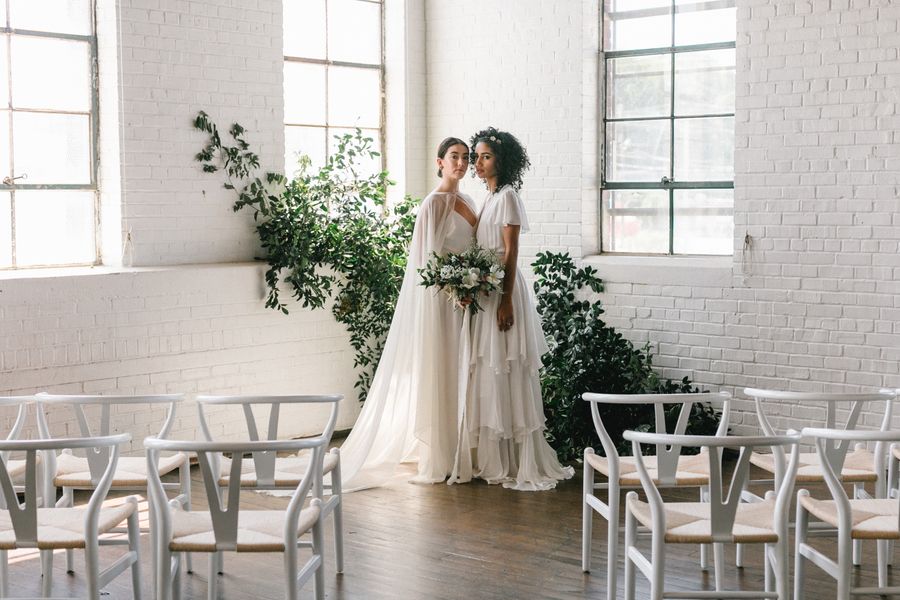 Stylish Wedding Inspiration in Bright Whites