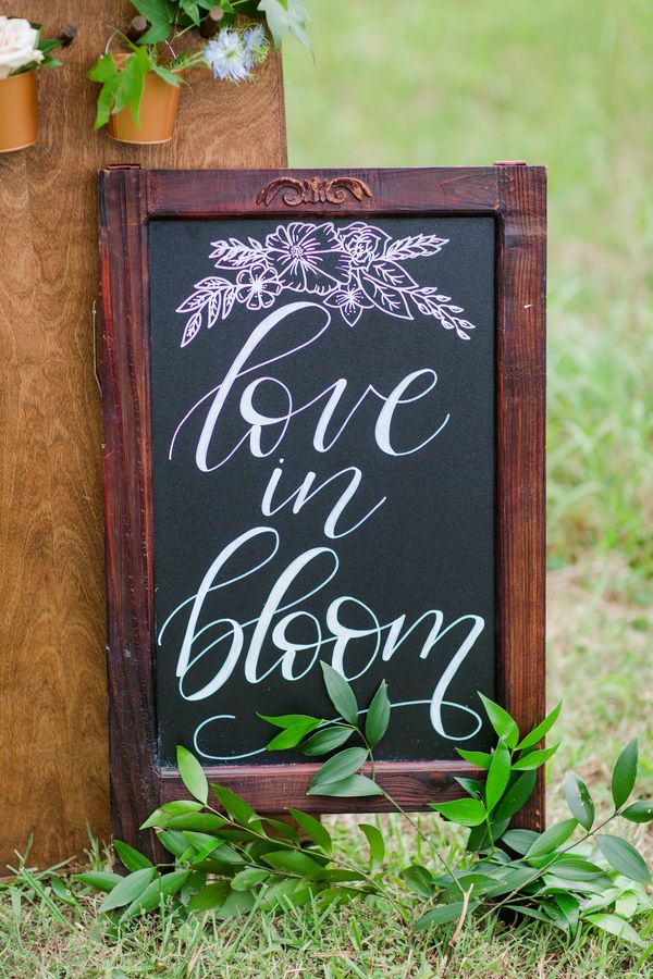 Love in Bloom Wedding Inspiration in the Countryside