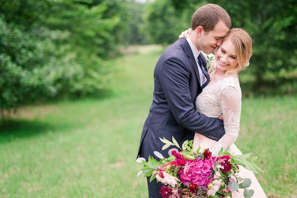  Love in Bloom Wedding Inspiration in the Countryside