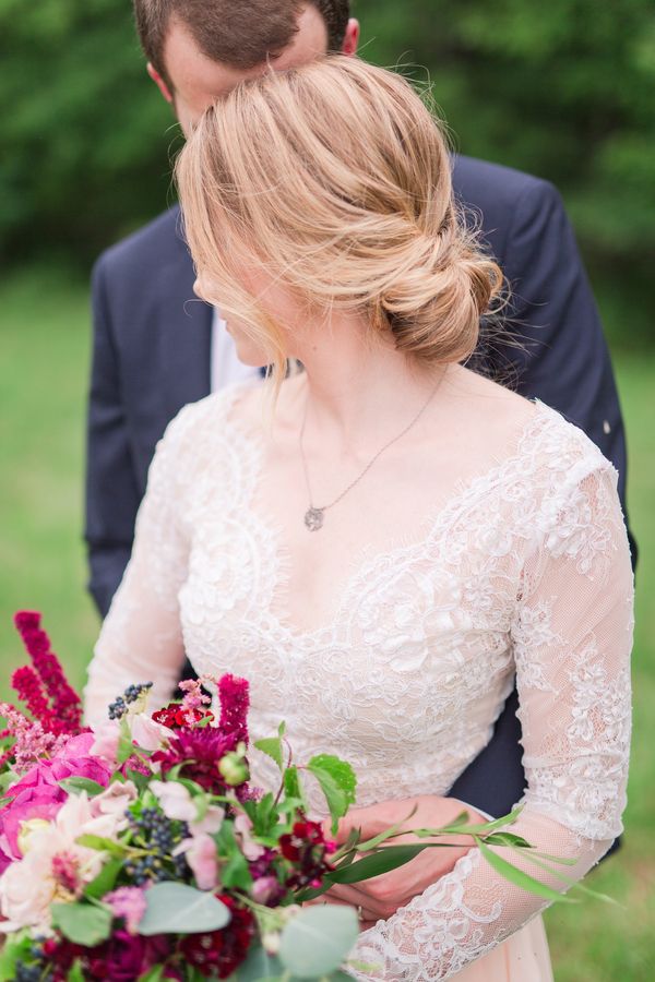  Love in Bloom Wedding Inspiration in the Countryside